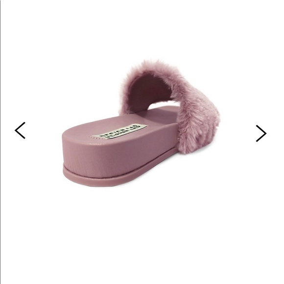 💗FAUX FUR SLIPPERS - Picture 3 of 5